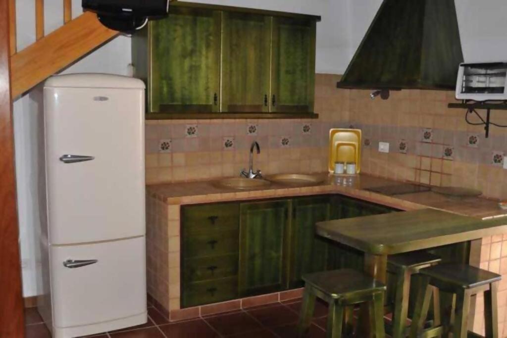Casa Rural De 1945 Dos Plantas Patio Y Barbacoa 弗龙特拉 外观 照片